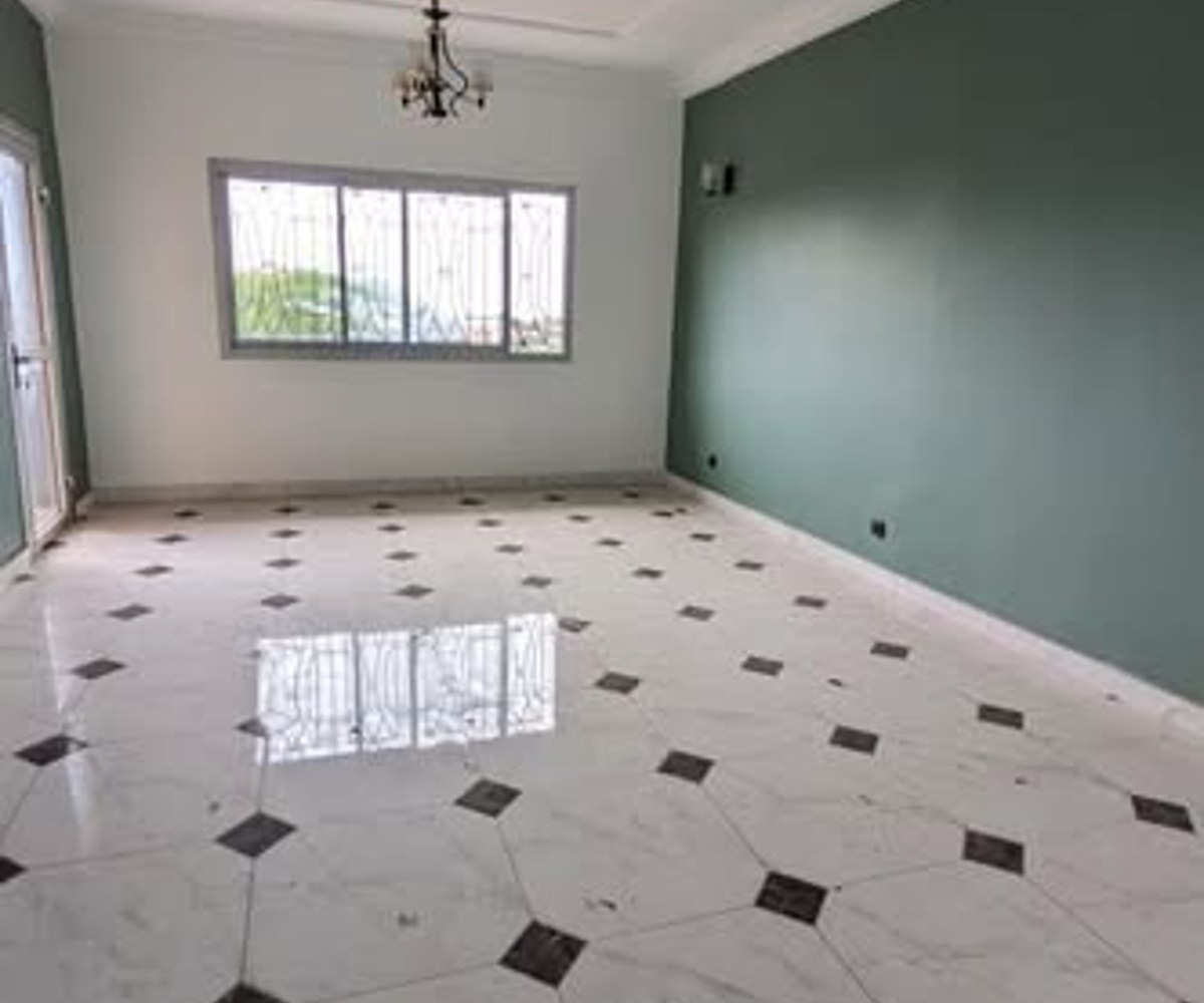 Vaste appartement à louer à Messassi, Yaoundé