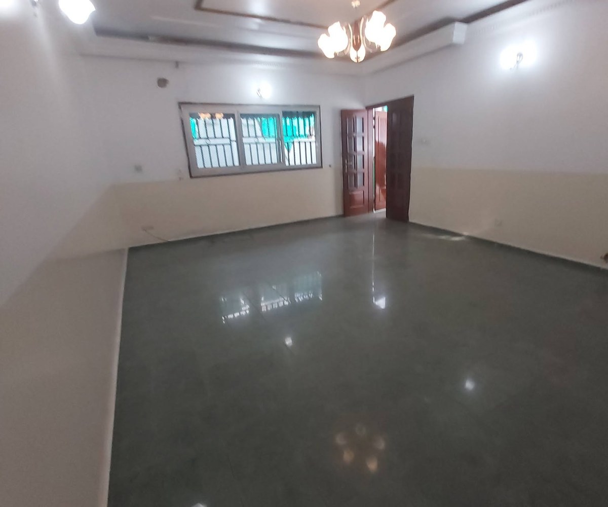 Villa 3 chambres à Biyem-Assi