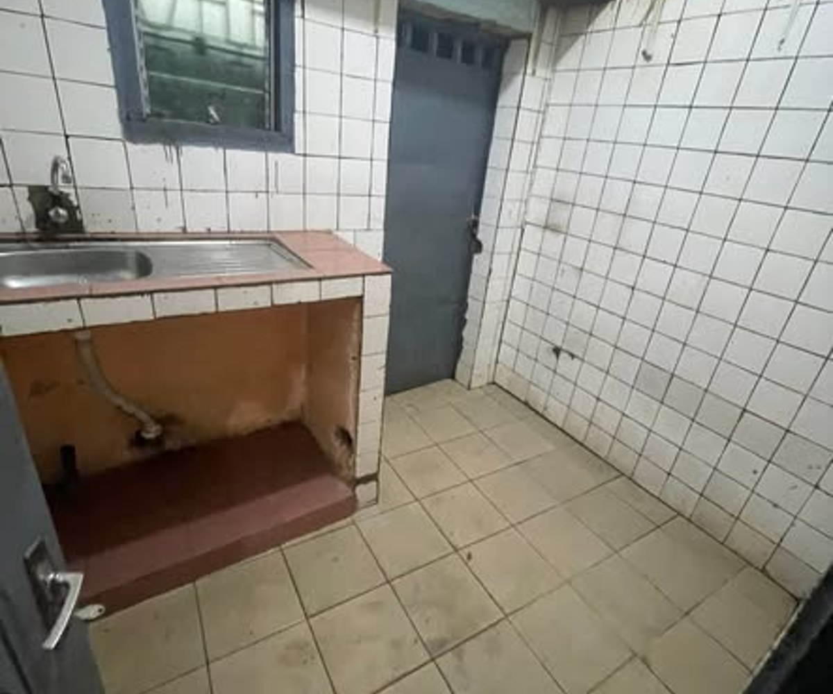 Appartement spacieux à louer à Etoudi - 90 000 FCFA/mois