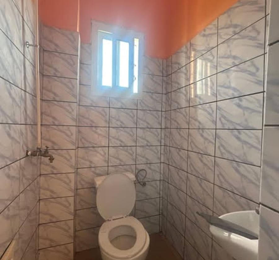 Chambre moderne à PK 14 Douala