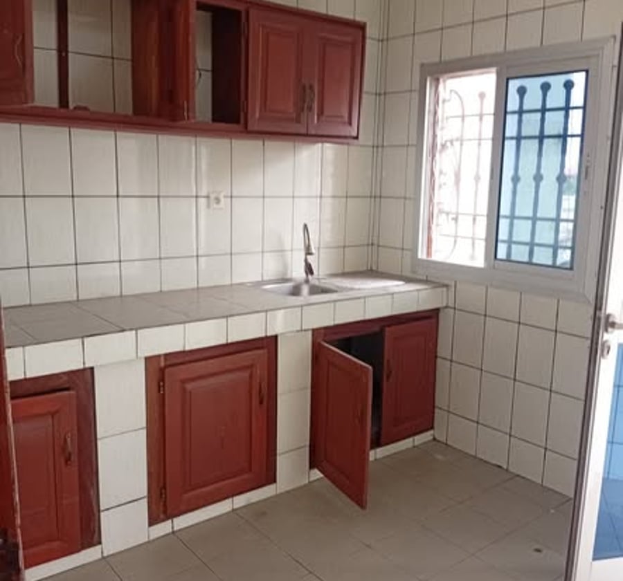 Appartement à louer à Biteng, Yaoundé - 2 chambres