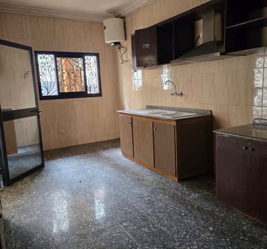 Appartement moderne à louer - Bastos