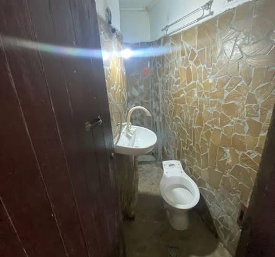 Studio moderne à louer - PK10 Douala
