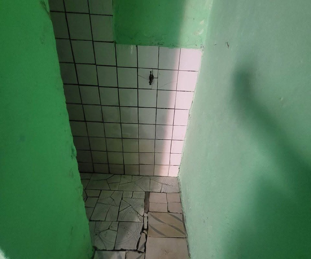 Chambre à louer à PK12, Douala