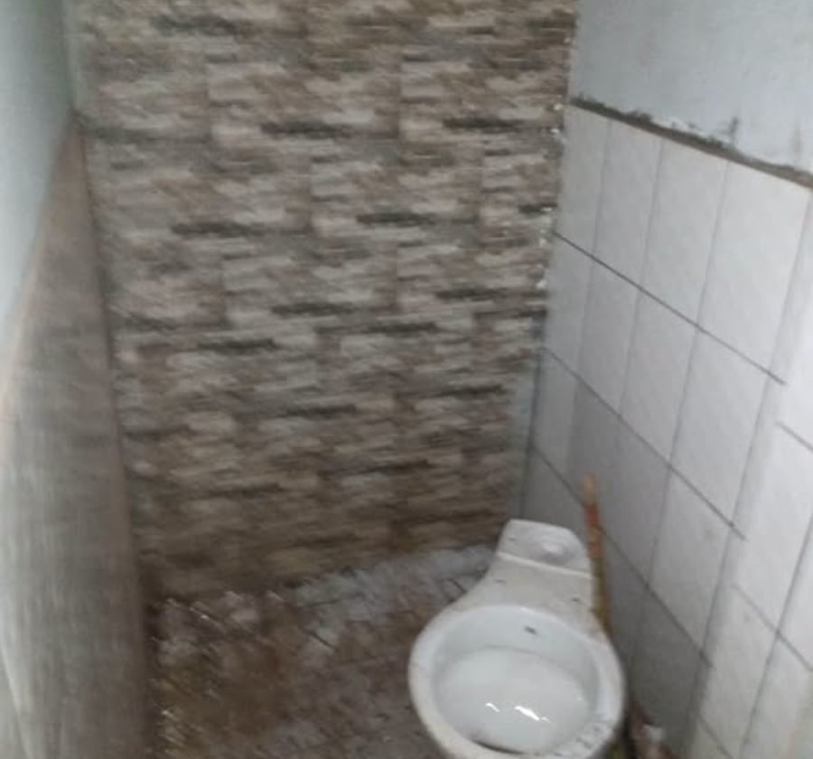 Boutique à louer - Tropicana, Yaoundé