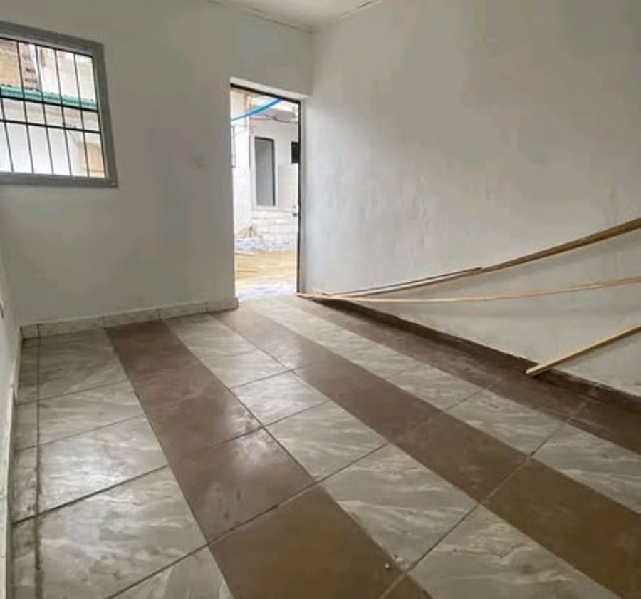 Chambre moderne à Nyalla entrée école