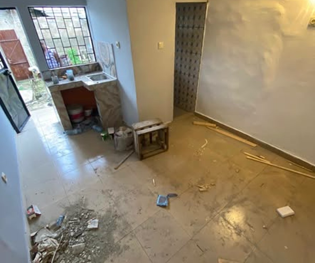Vaste chambre à louer - Logbaba, Douala