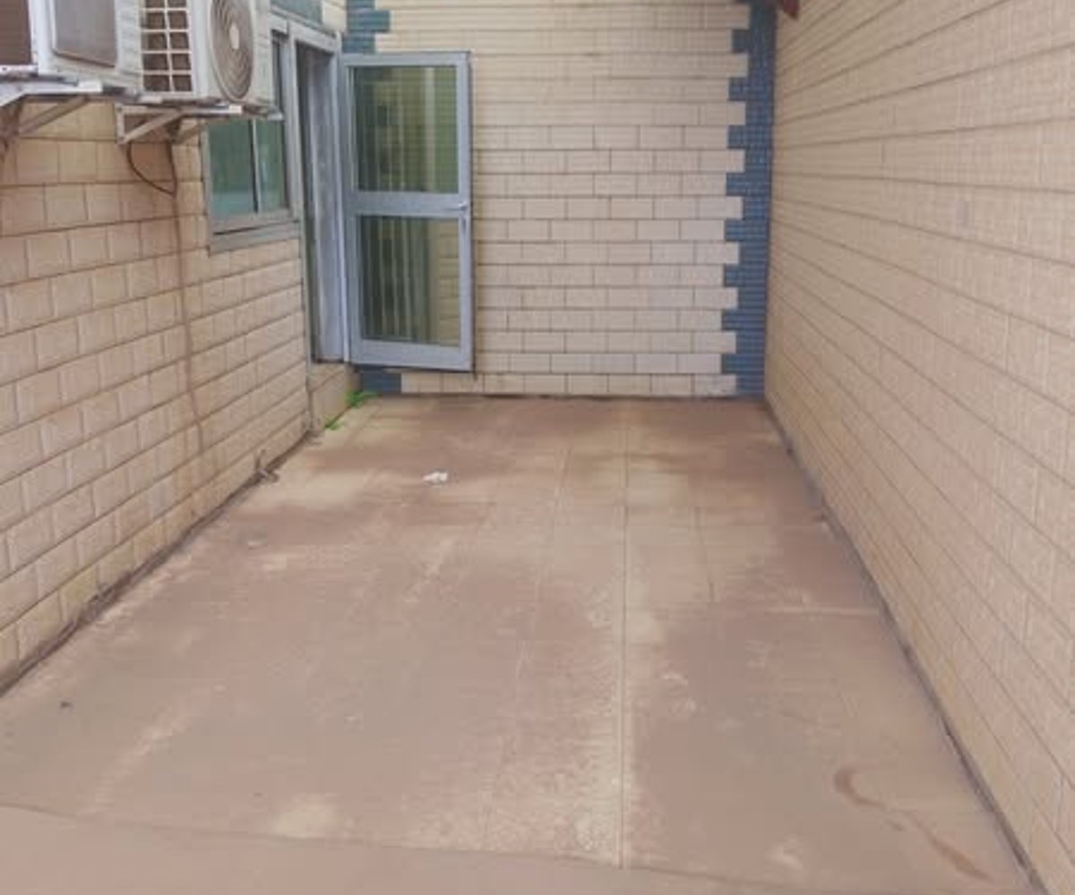 Bureau à louer à Yaoundé Ekoudoum