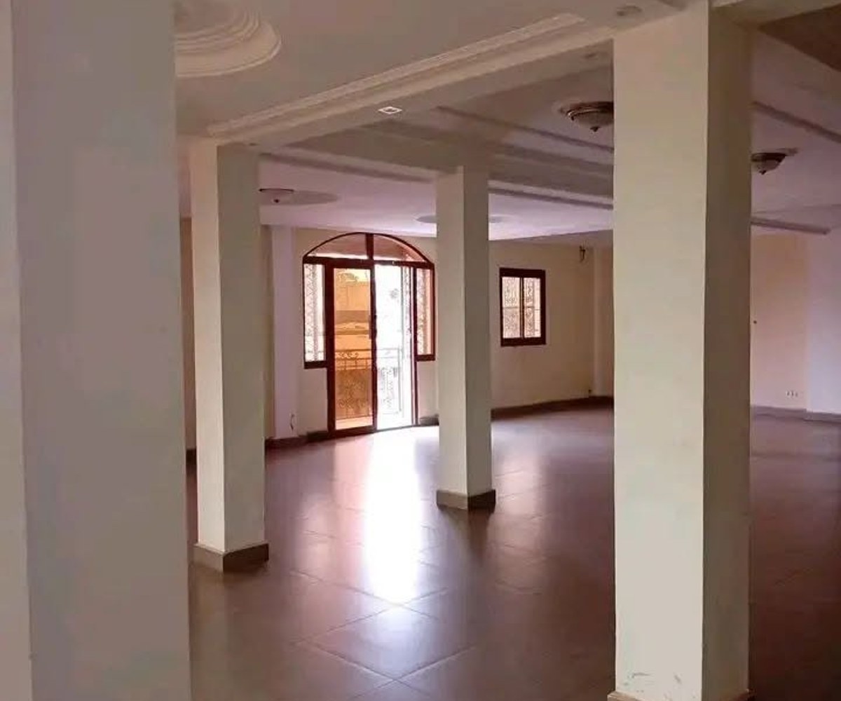 Grande salle à louer à Essos