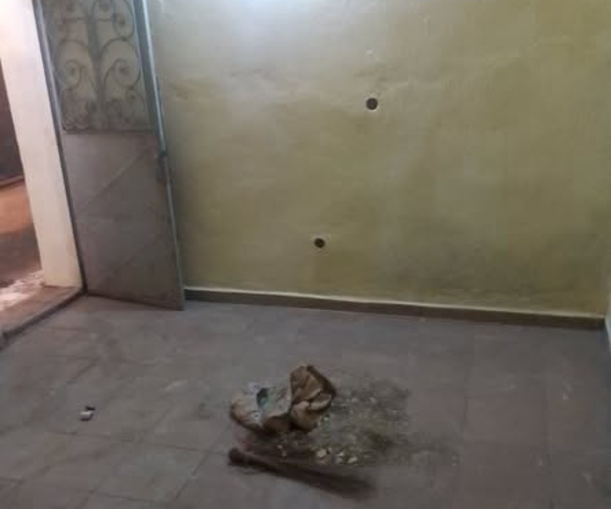 Grande chambre moderne à Nsimeyong