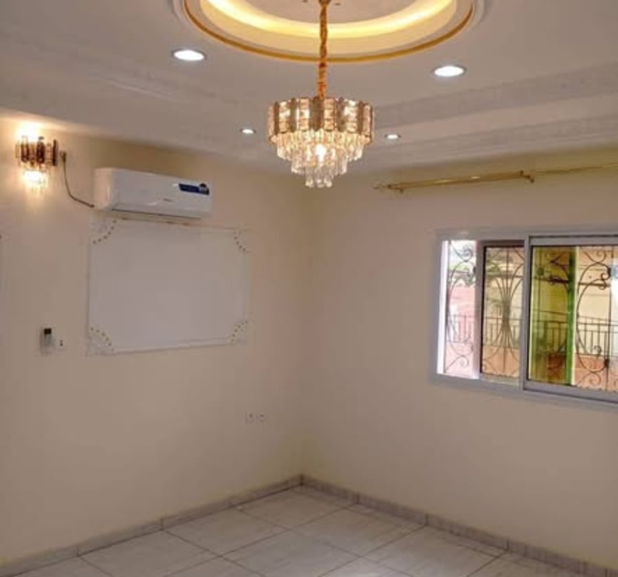 Appartement climatisé à louer à Kondengui