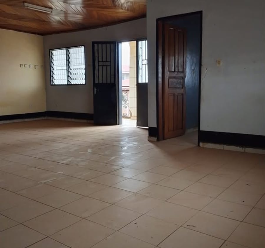 Grand appartement moderne 3 chambres - Biteng
