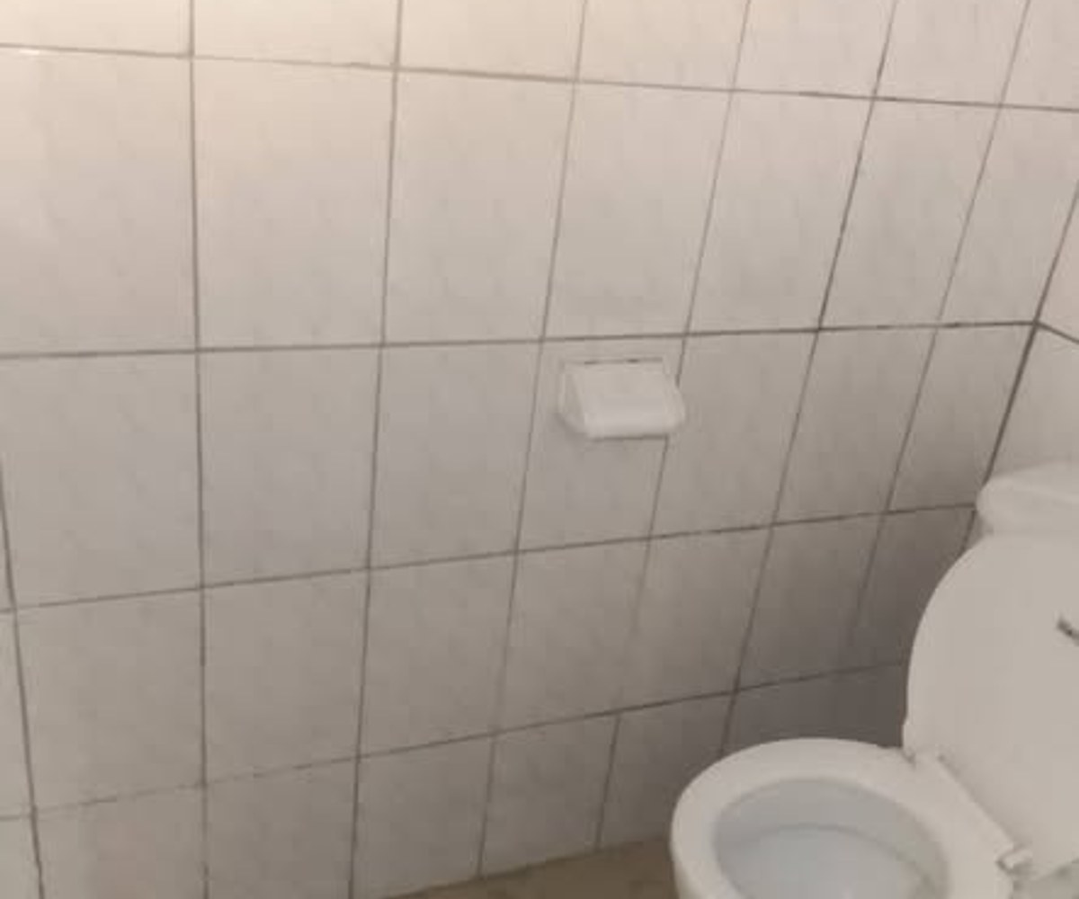 Chambre moderne à louer à Makepe