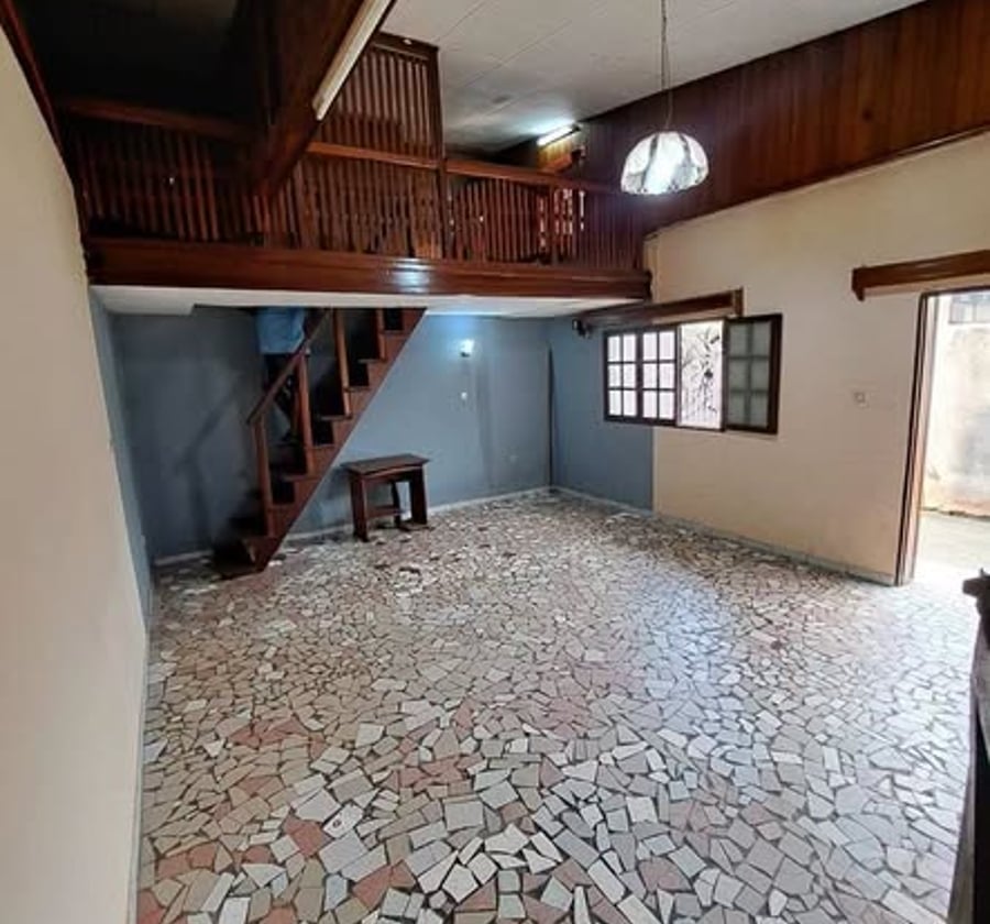 Studio à louer à Nkoabang