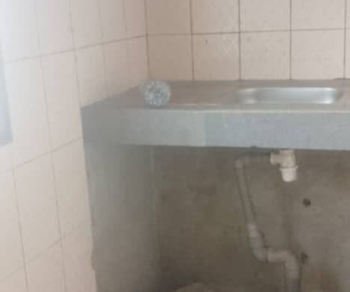 Chambre moderne à louer à Nkoabang