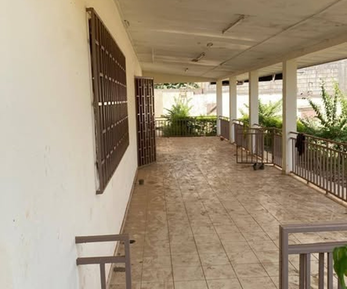 Villa à louer à Bastos - 7 chambres