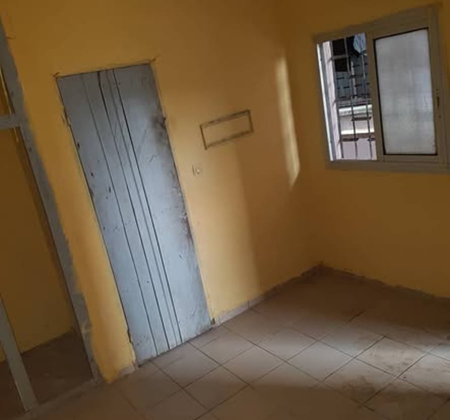 Chambre moderne à louer à Douala PK 15