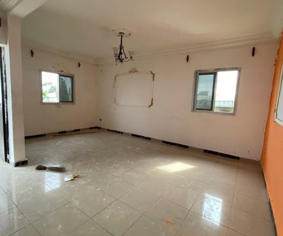 Appartement moderne haut standing staffé - PK 13