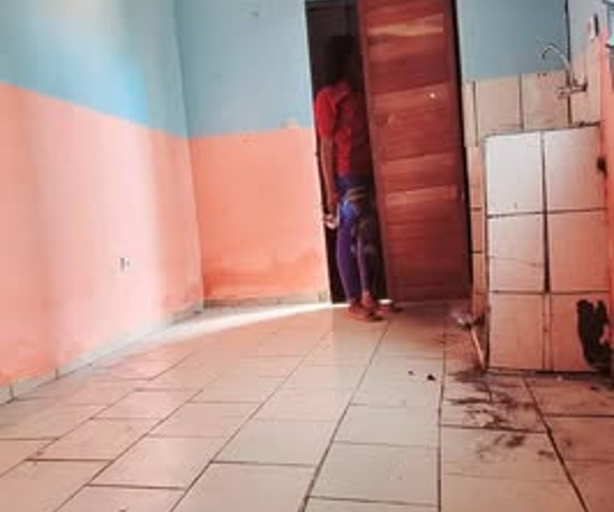 Chambre moderne à louer à Etoug-ebe
