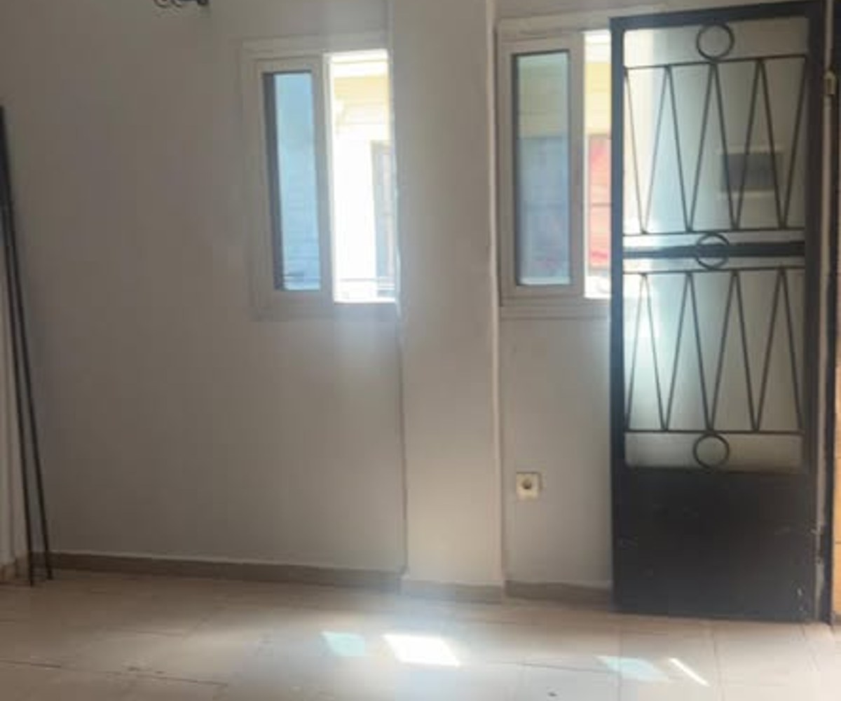 Chambre moderne à louer à Bépanda Cité