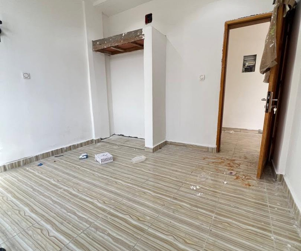 Studio moderne à louer à Logbessou