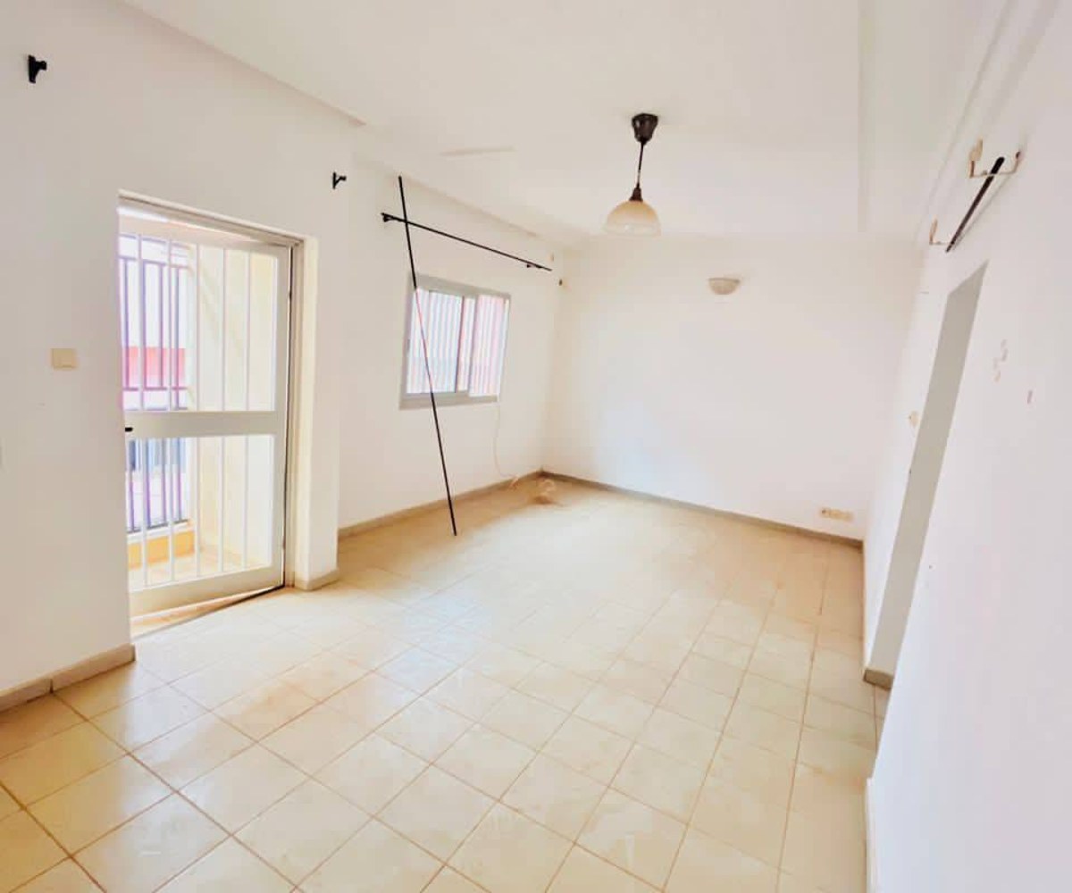 Studio moderne à Biyem Assi Jouvence