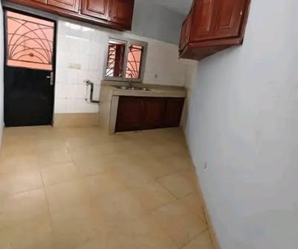 Duplex à louer – Nkolfoulou, Yaoundé