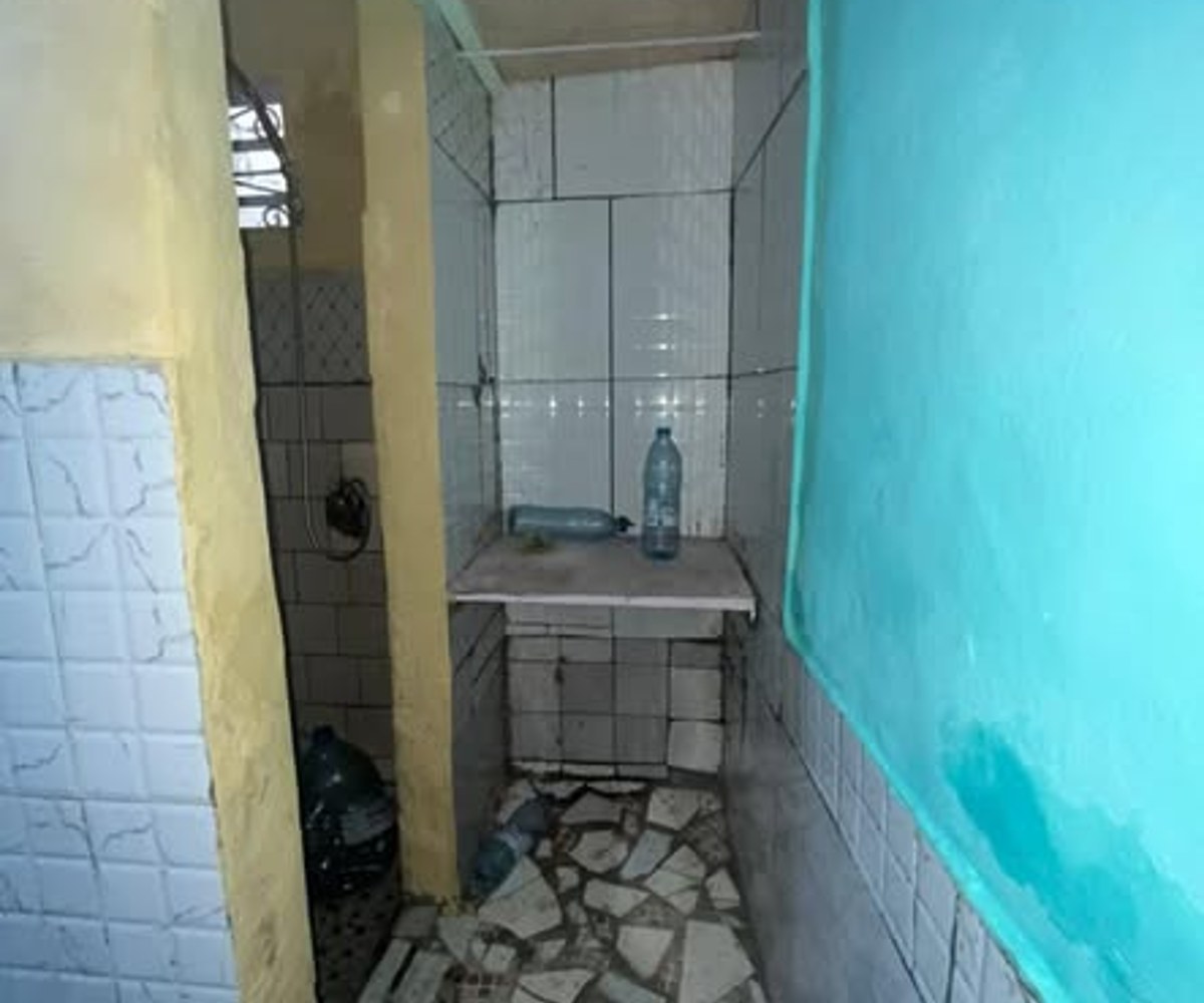 Chambre moderne à École de Poste - Ngoa-Ekele