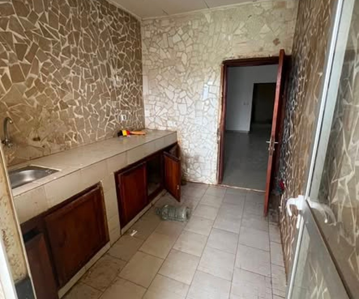 Appartement moderne à louer à Etoug-Ebe