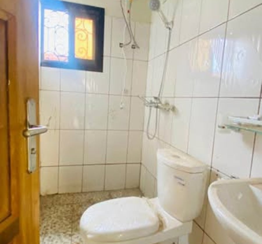 Studio moderne à louer – Biyem-Assi, Yaoundé