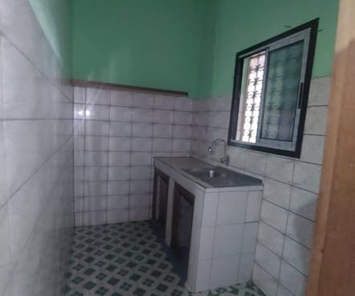 Studio vaste magnifique à louer - Gabon Bar, Bonamoussadi