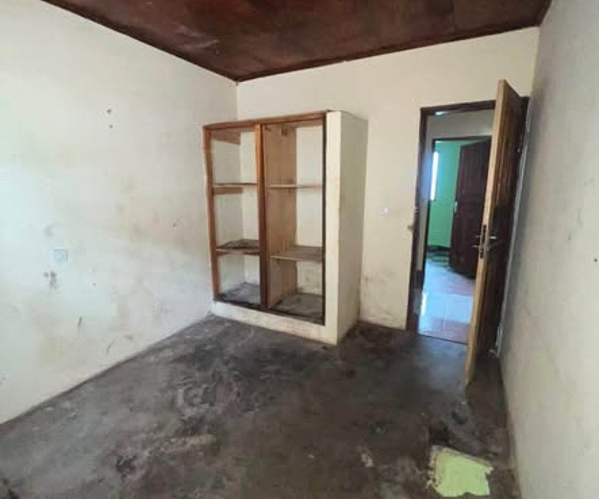 Appartement 2 chambres à louer à Mendong