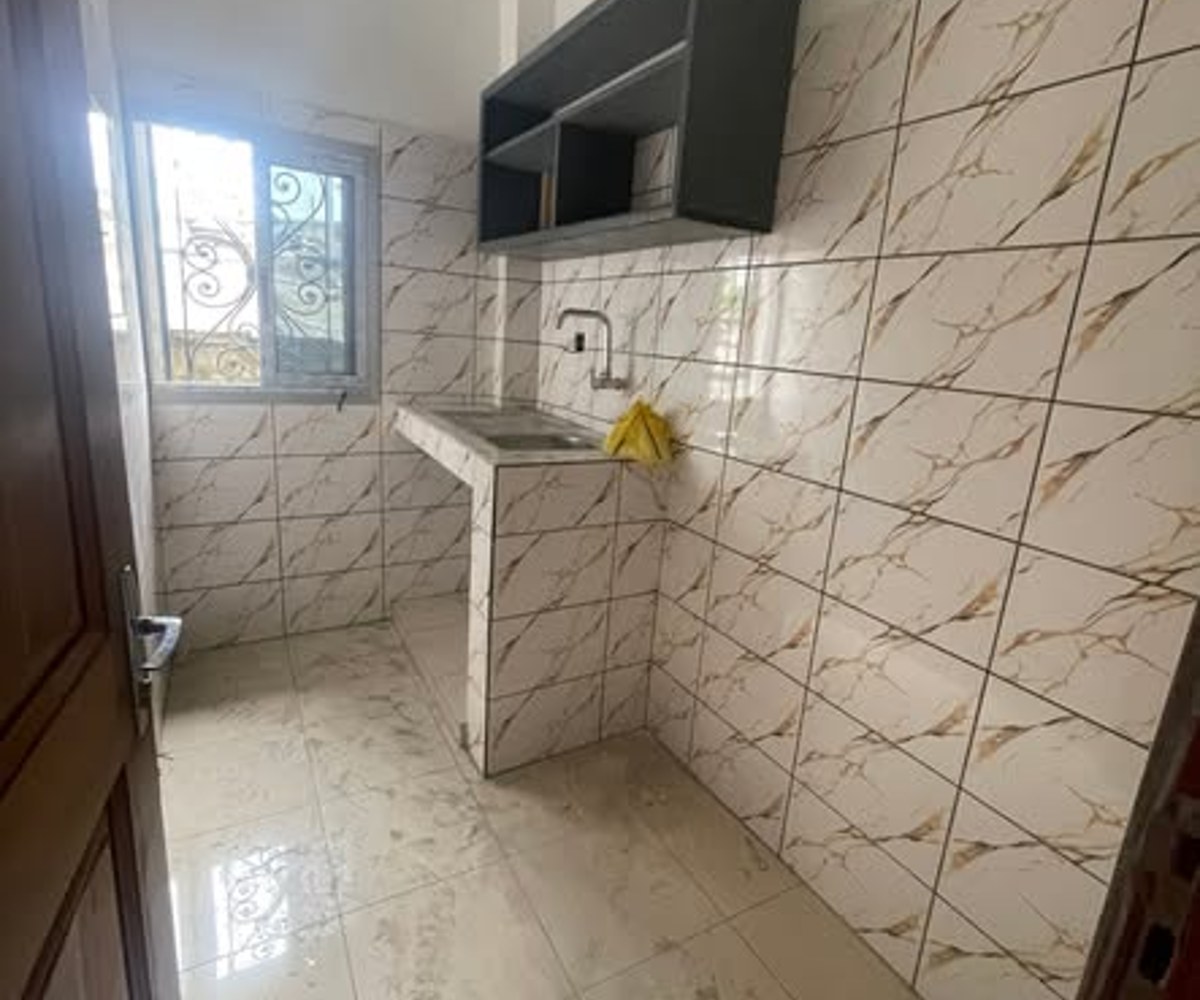 Studio moderne à louer - PK 12, Douala