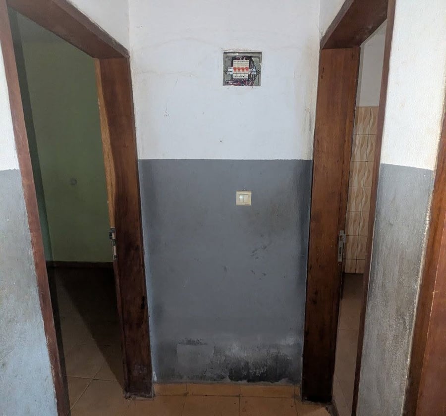 Studio moderne à louer à Olembe