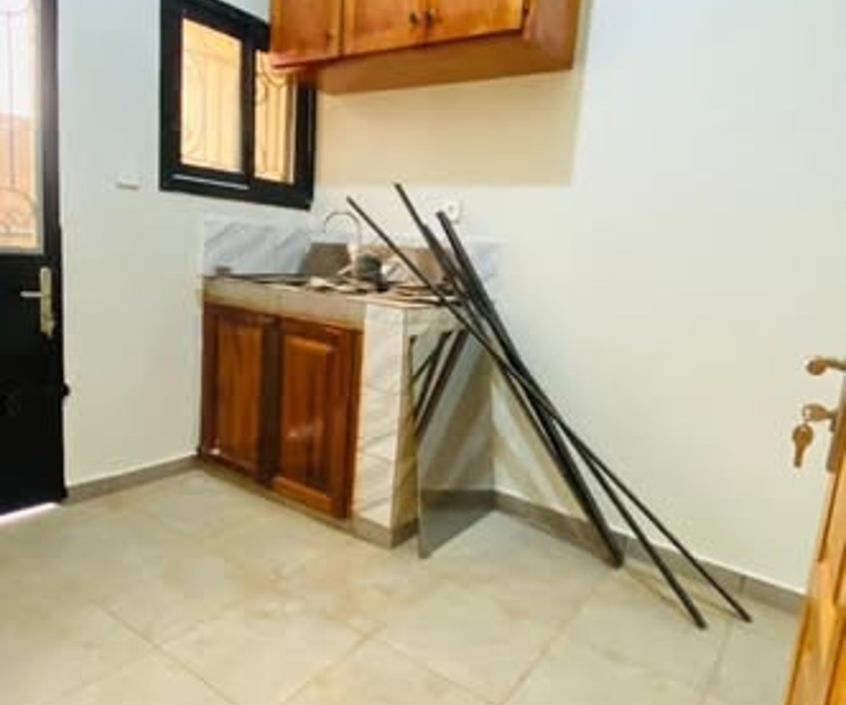 Studio moderne à louer à Biyem-Assi
