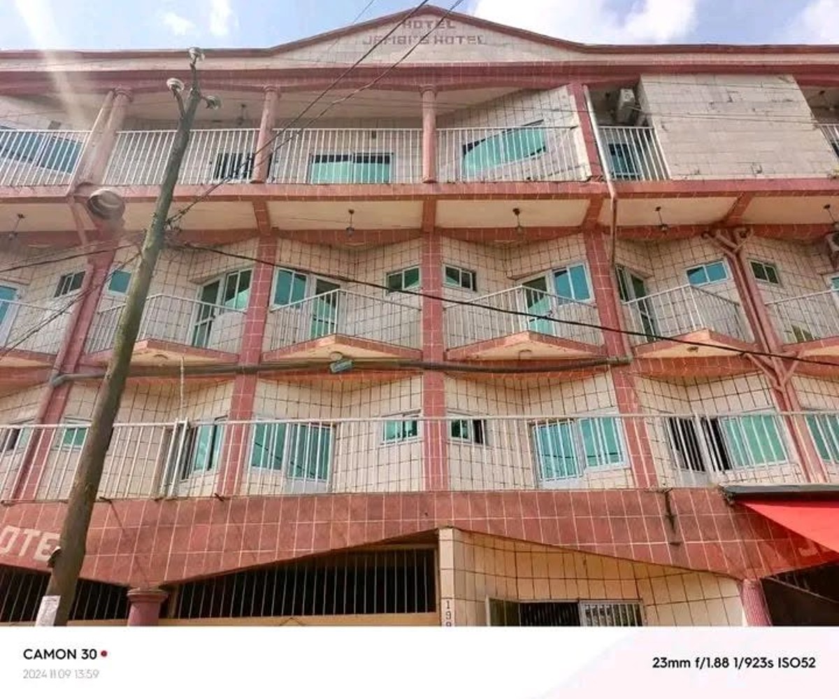 Hôtel à louer à Yaoundé Kondengui