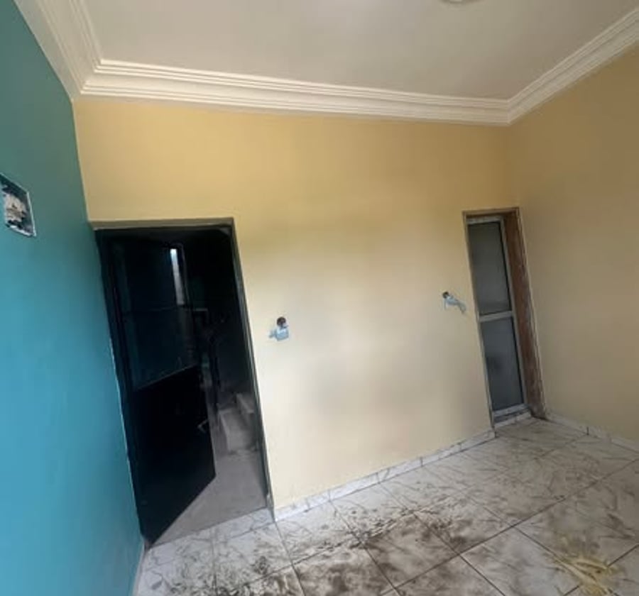 Chambre moderne à louer à PK14 Douala