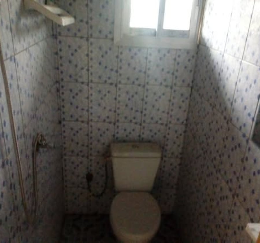 Chambres à louer à PK16 Nsape – 30 000 FCFA/mois