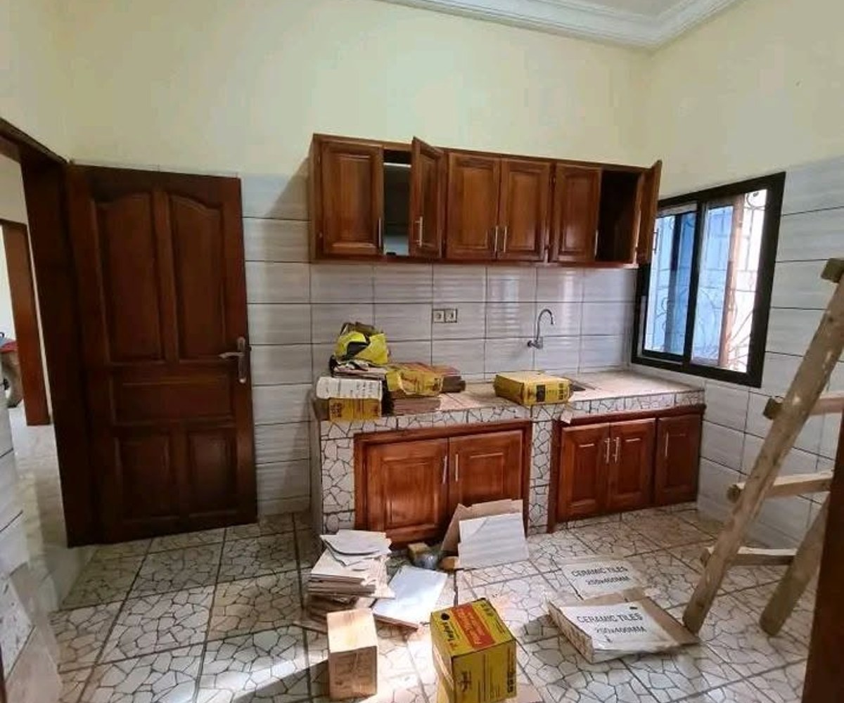 Appartement moderne à louer à PK12, Douala