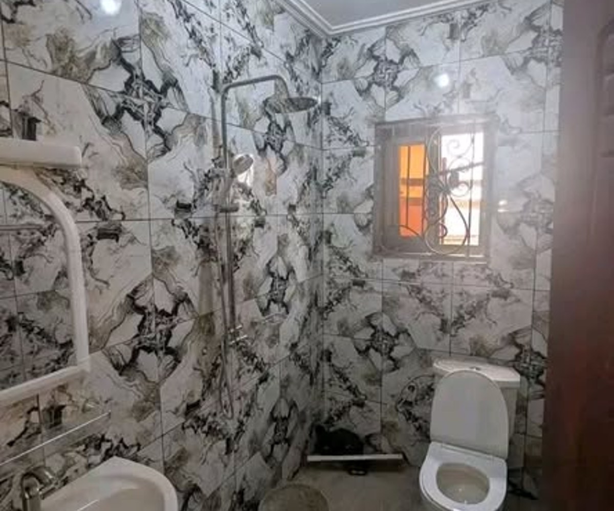 Appartement moderne à louer - Odza (Petit Marché)