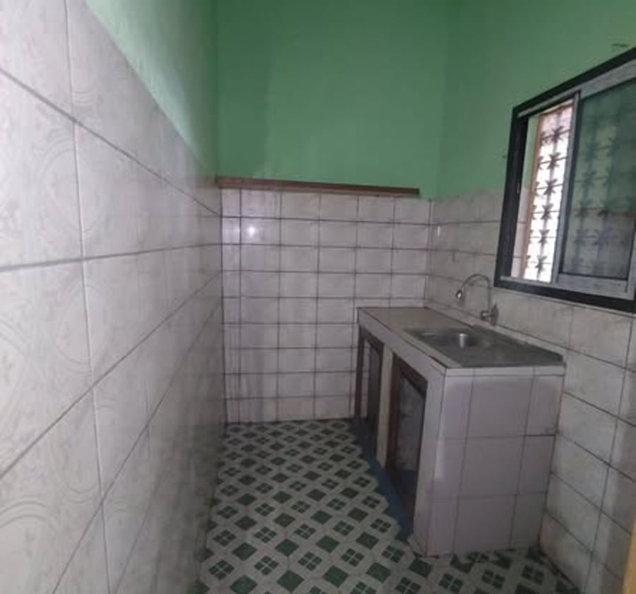 Studio vaste magnifique à louer - Gabon Bar, Bonamoussadi