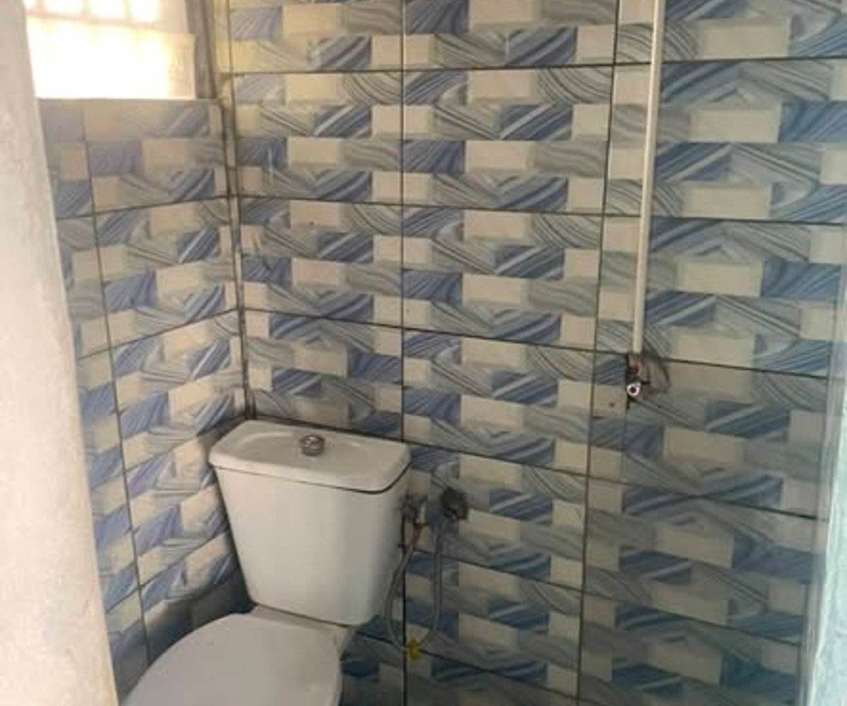 Chambre moderne 3 pièces à Ndogbong