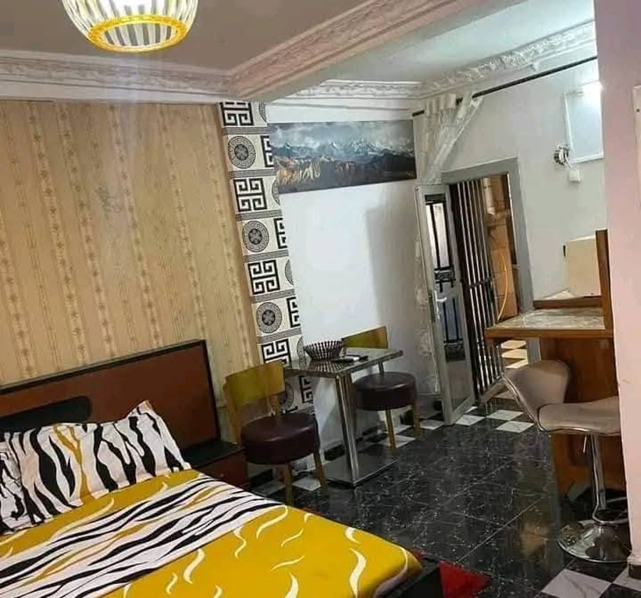 Chambre meublée – Bastos, Yaoundé