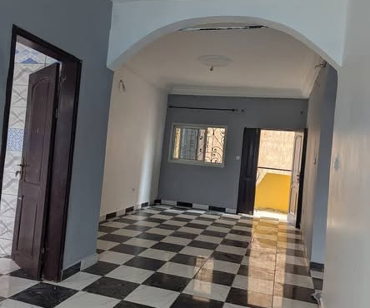 Appartement spacieux et staffé à Logbessou - 2 chambres, 2 douches