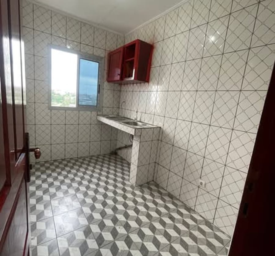Studio moderne à Japoma derrière école Marilou