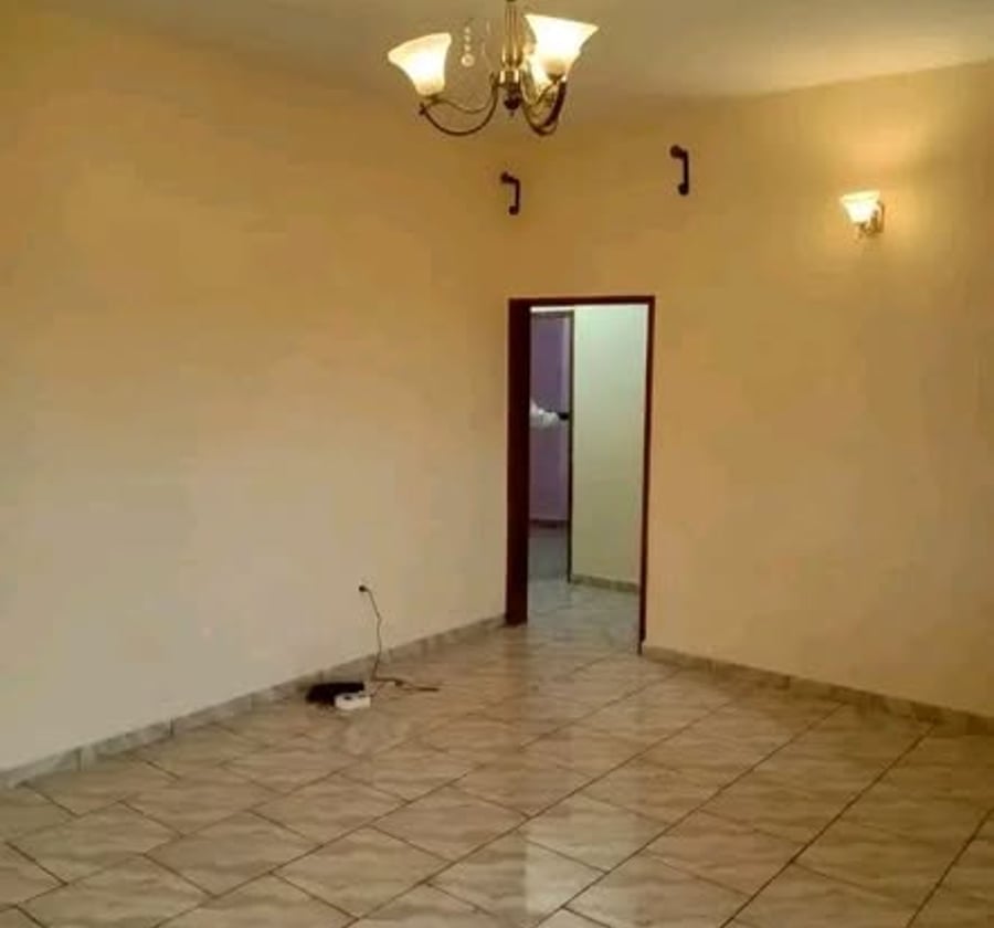 Appartement 3 chambres à louer à Mimboman Don Bosco