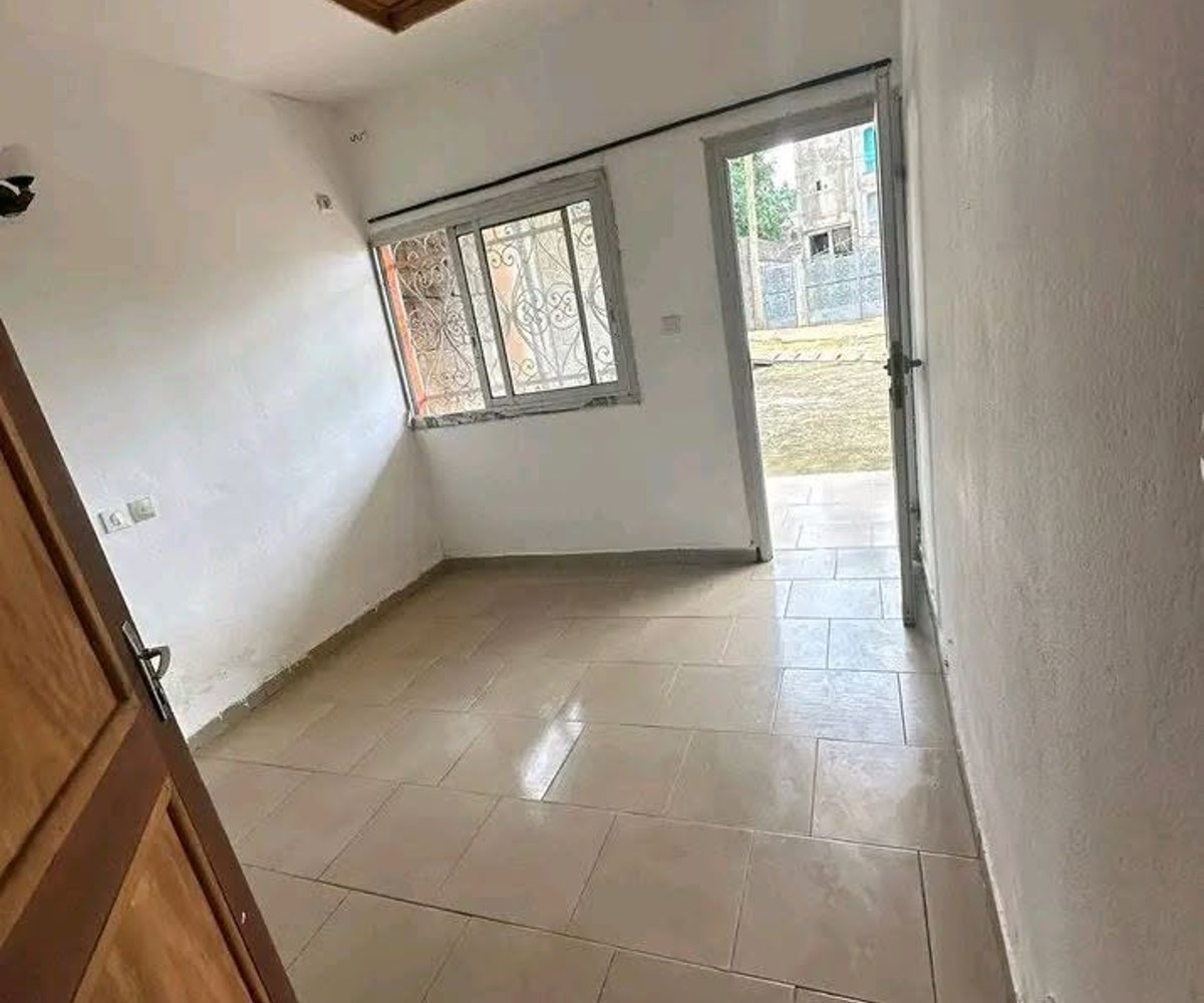Chambre à louer à Logpom