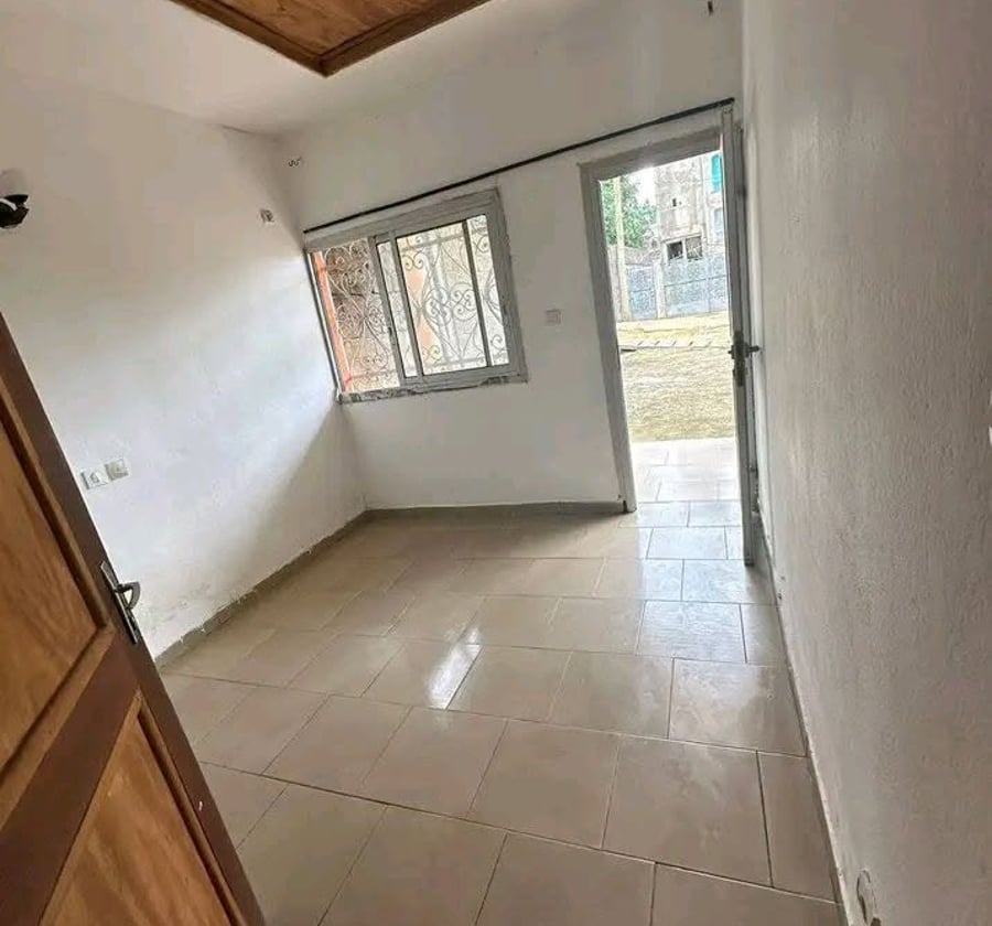 Chambre à louer à Logpom