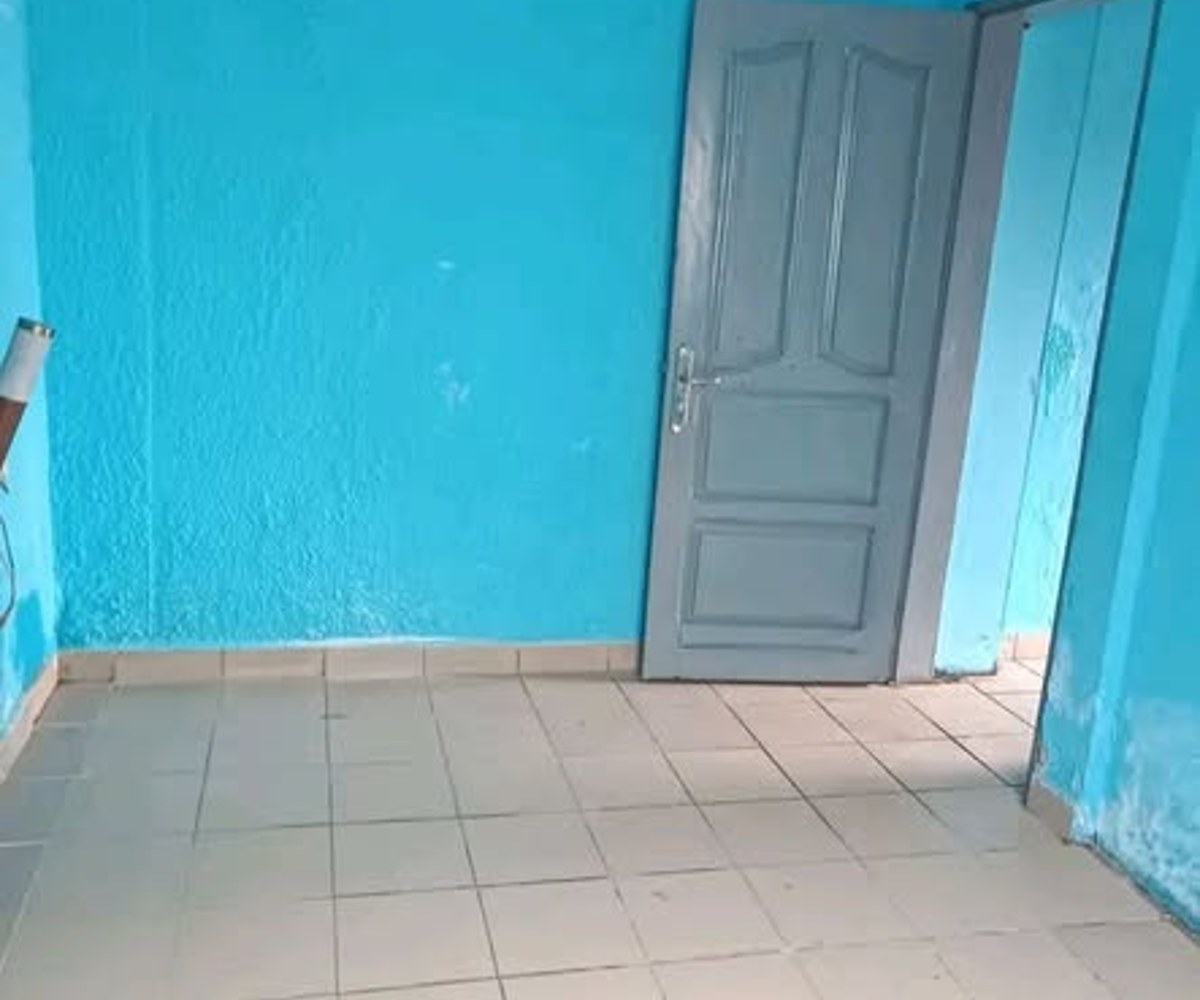 Chambre moderne à louer à Texaco Omnisport
