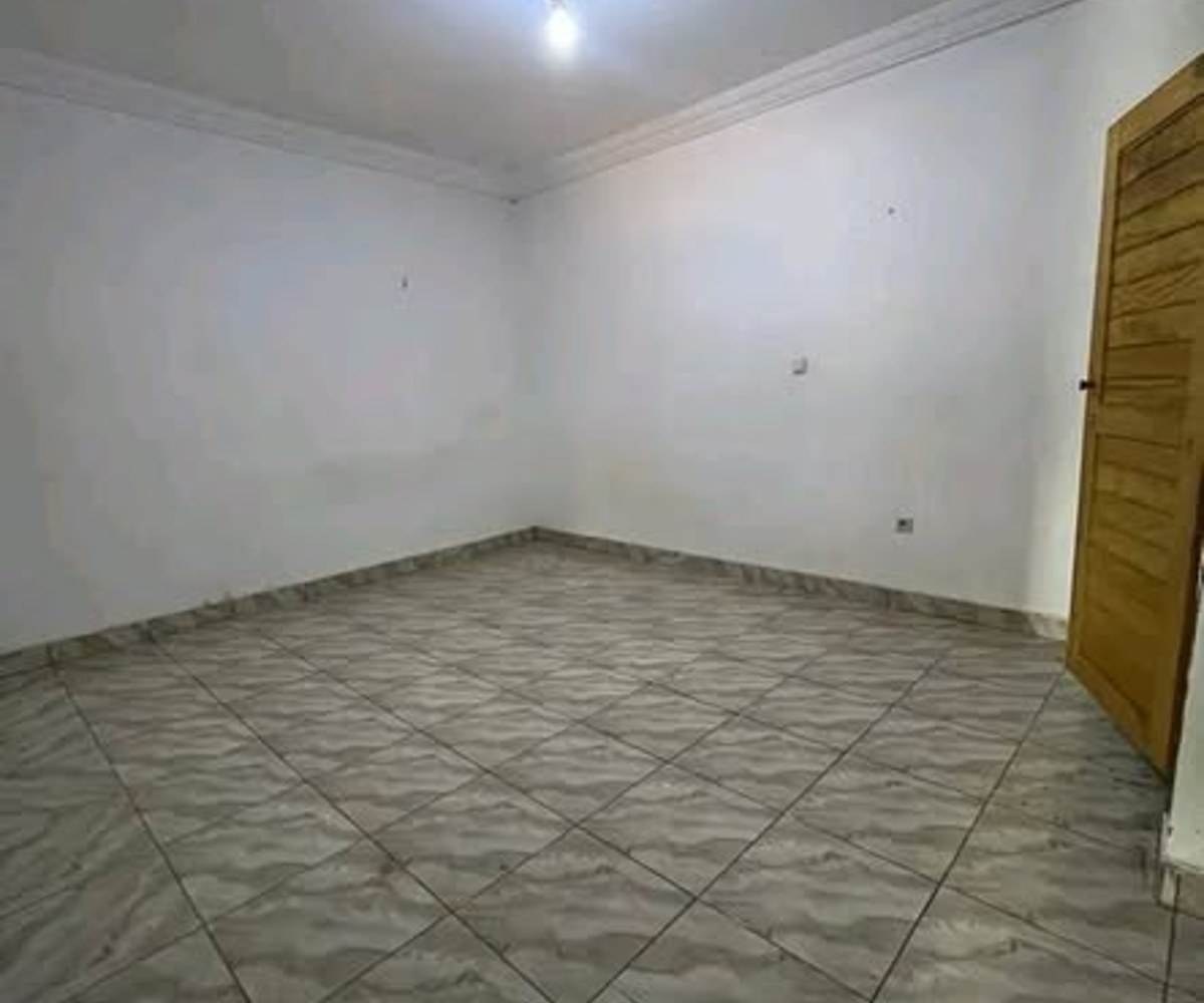 Vaste et magnifique appartement à louer à Kotto